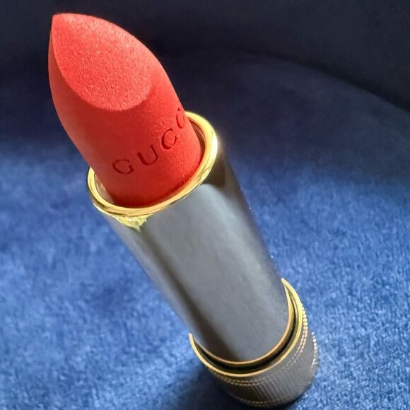 GUCCI GOLDIE RED 25 | THE RED THAT LOVES YOU BACK | MATTE - Picture 16 of 17